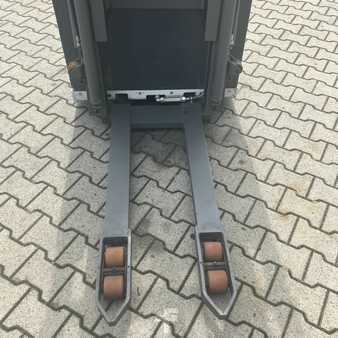 Hochhubwagen 2016  Unicarriers A/160SDTFVSJN630 (13)