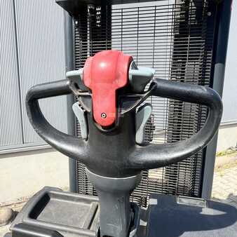 Stacker de condutor em pé 2006  Still EGVS14 (4)