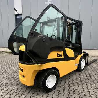Chariots élévateurs diesel 2007  Yale GDP55VX (11)