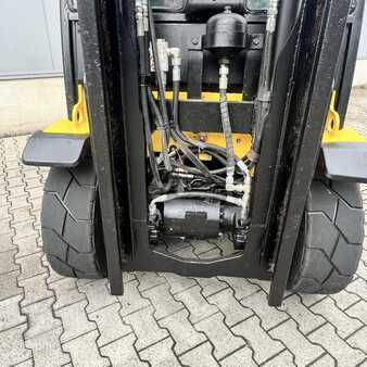 Chariots élévateurs diesel 2007  Yale GDP55VX (17)
