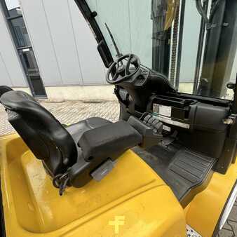 Chariots élévateurs diesel 2007  Yale GDP55VX (5)