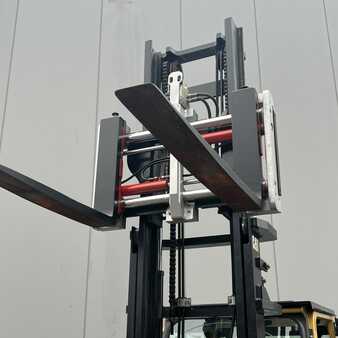Carrello elevatore diesel 2017  CAT Lift Trucks DP30NT (13)