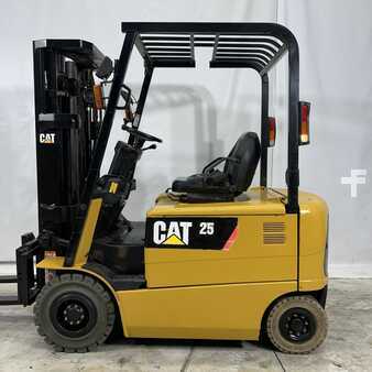 Elektrisk- 4 hjul 2014  CAT Lift Trucks EP25K-PAC (2)