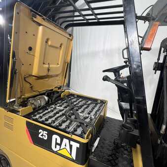 Elektro čtyřkolový VZV 2014  CAT Lift Trucks EP25K-PAC (5)