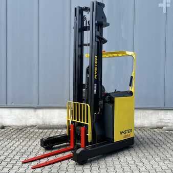 Chariot à mât rétractable 2009  Hyster R1.4H (2)