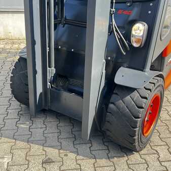 Chariot 4 roues électrique 2019  Linde E40/600HL (388) (14)