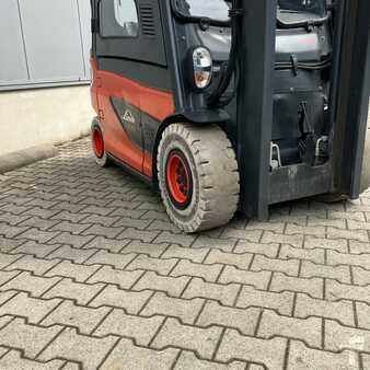 Electric - 4 wheels 2019  Linde E25 (387) (13)