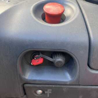 Electric Pallet Trucks 2011  Linde T24SP (131) (6)