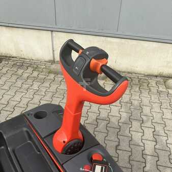 Wózki niskiego podnoszenia 2016  Linde T30 (131) (3)