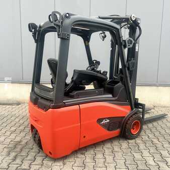 Elektryczne 3-kołowe 2018  Linde E18 (386-02) EVO (2)