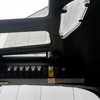 Dieselový VZV 2010  Linde H20D (391) (9)