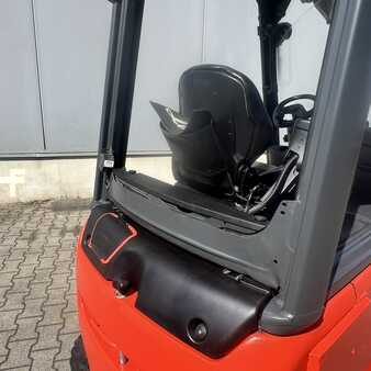 Eléctrico - 4 rodas 2016  Linde E16PH (386-02) EVO (15)