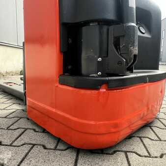 Pallet Stackers 2007  Linde L20 (16)