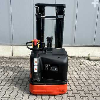 Pallet Stackers 2007  Linde L20 (2)