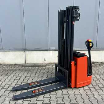 Pallet Stackers 2007  Linde L20 (3)