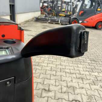 Niederhubwagen 2015  Linde T20AP (131) (5)