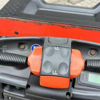 Niederhubwagen 2015  Linde T20AP (131) (7)