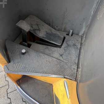 Čtyřcestný retrak 2001  Atlet 200DTFVRE735UFS (10)