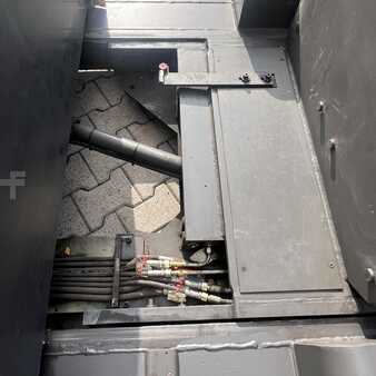 Čtyřcestný retrak 2001  Atlet 200DTFVRE735UFS (21)