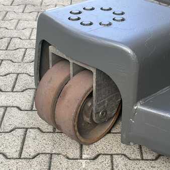 Čtyřcestný retrak 2001  Atlet 200DTFVRE735UFS (22)