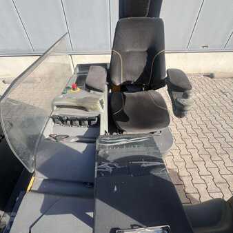 Čtyřcestný retrak 2001  Atlet 200DTFVRE735UFS (7)