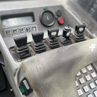 Čtyřcestný retrak 2001  Atlet 200DTFVRE735UFS (9)