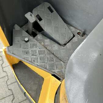 Vierweg reachtrucks 2005  Atlet UFS250DTFVRE480 (12)