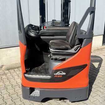Carrelli retrattili 2016  Linde R20G (1120) (2)