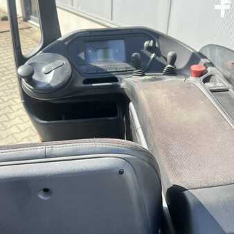 Carrelli retrattili 2016  Linde R20G (1120) (5)