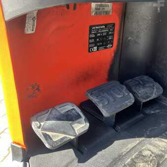 Carrelli retrattili 2016  Linde R20G (1120) (6)