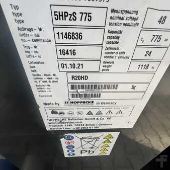 Carrelli retrattili 2016  Linde R20G (1120) (9)