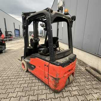 Elektryczne 3-kołowe 2014  Linde E16L (386) (2)