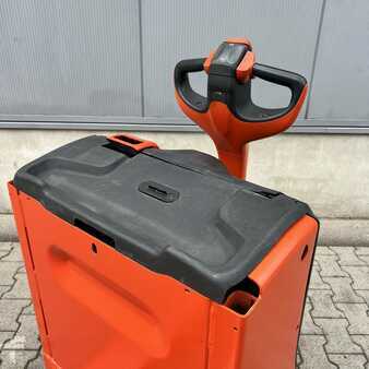 Nízkozdvižný vozík 2016  Linde T16 (1152) (3)