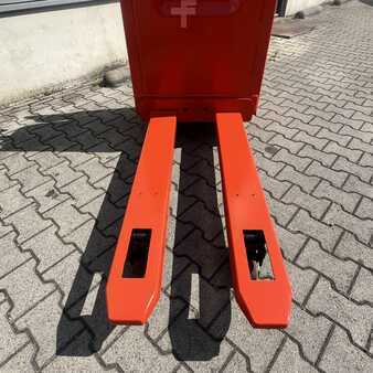 Nízkozdvižný vozík 2019  Linde T20 (1152) (3)