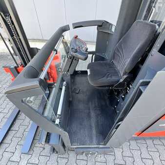 Wózki do eksploatacji w wąskich korytarzach 2021  Linde Kombi L-Head (5231) (16)
