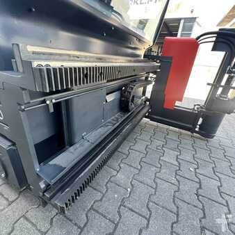 Wózki do eksploatacji w wąskich korytarzach 2021  Linde Kombi L-Head (5231) (30)