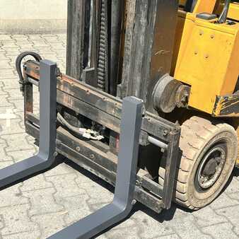 Carrelli elettrici 3 ruote 1995  Jungheinrich EFG-DH15 (8)