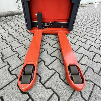 Pallet Stackers 2014  Linde L16 (372) (12)