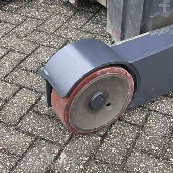 Työntömastotrukki 2014  Linde R14HD (1120) (14)