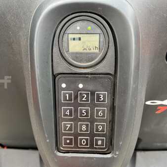 Nízkozdvižný vozík 2015  Linde T16 (1152) (10)