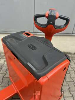 Nízkozdvižný vozík 2015  Linde T16 (1152) (4)
