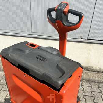 Nízkozdvižný vozík 2015  Linde T16 (1152) (12)