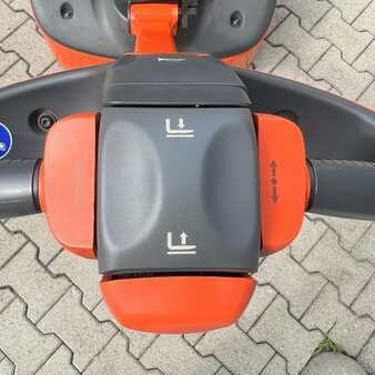 Nízkozdvižný vozík 2013  Linde T16 (1152) (4)