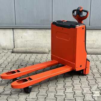 Nízkozdvižný vozík 2013  Linde T16 (1152) (7)