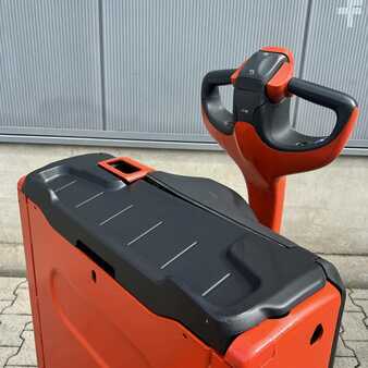 Nízkozdvižný vozík 2013  Linde T16 (1152) (8)
