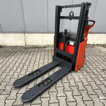 Wózek wysokiego podnoszenia 2018  Linde L12 (1172) (4)