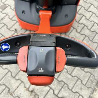 Nízkozdvižný vozík 2016  Linde T16 (1152) (6)