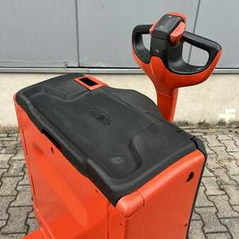 Nízkozdvižný vozík 2016  Linde T16 (1152) (8)