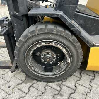 Empilhador a gás 1995  Yale GLP30TF (17)