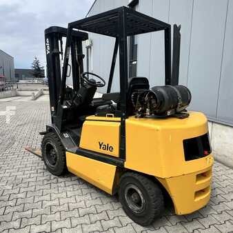 Empilhador a gás 1995  Yale GLP30TF (3)